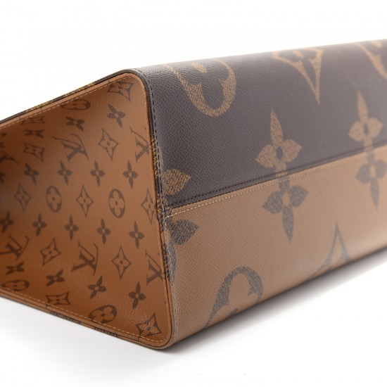 LOUIS VUITTON Reverse Monogram Giant Onthego GM