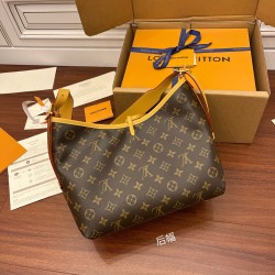 Louis Vuitton Carryall PM